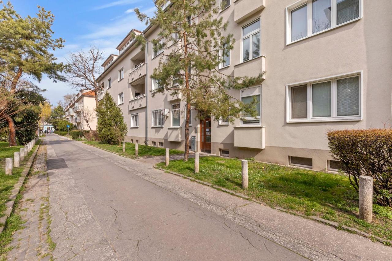 Cosy Studio 10 Min Center Bratislava Luaran gambar